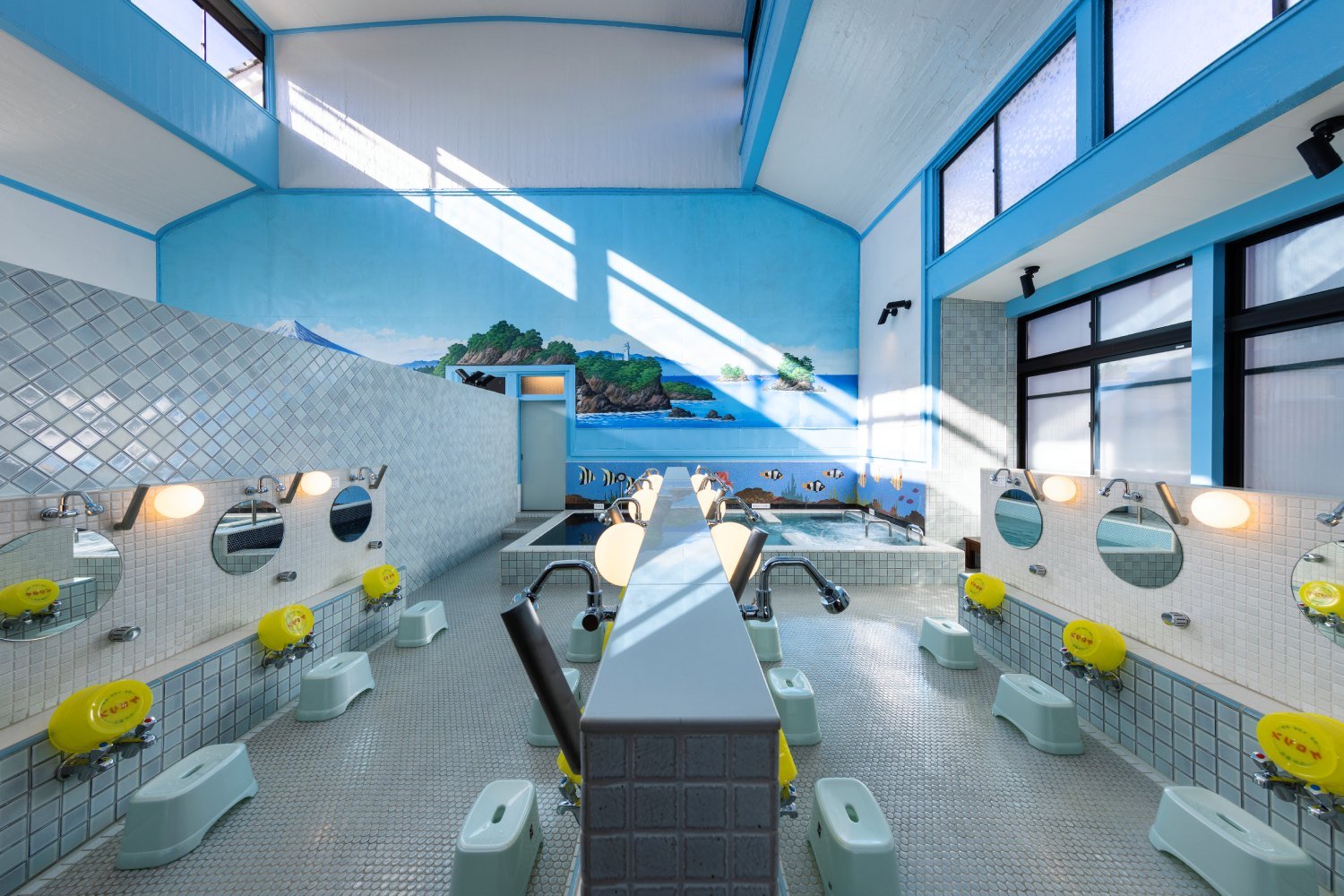 Sentō – The Bathhouse Culture That Nurtures Japanese Community